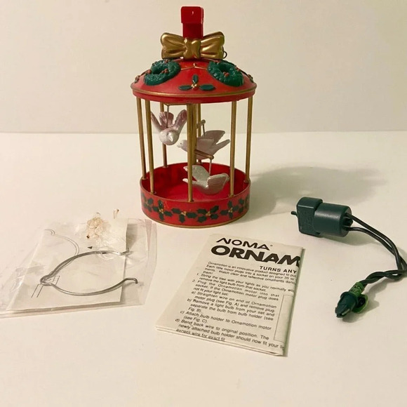 Vintage 1989 Noma Ornament White Doves  Cage Ornamotion Golden Series Christmas - Picture 1 of 12